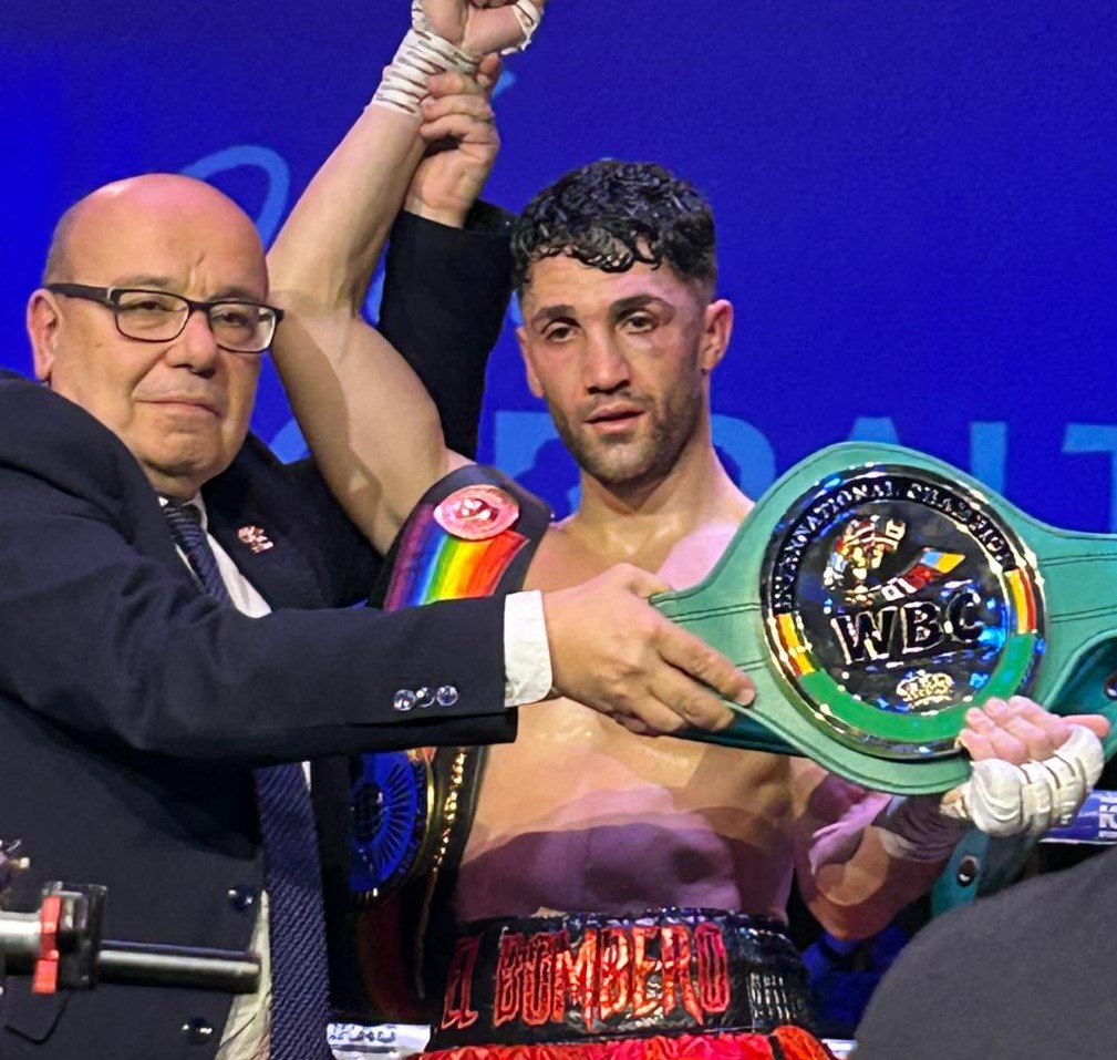 TYRONE BUTTIGIEG SE PROCLAMA CAMPEÓN TRAS UN DRAMÁTICO COMBATE