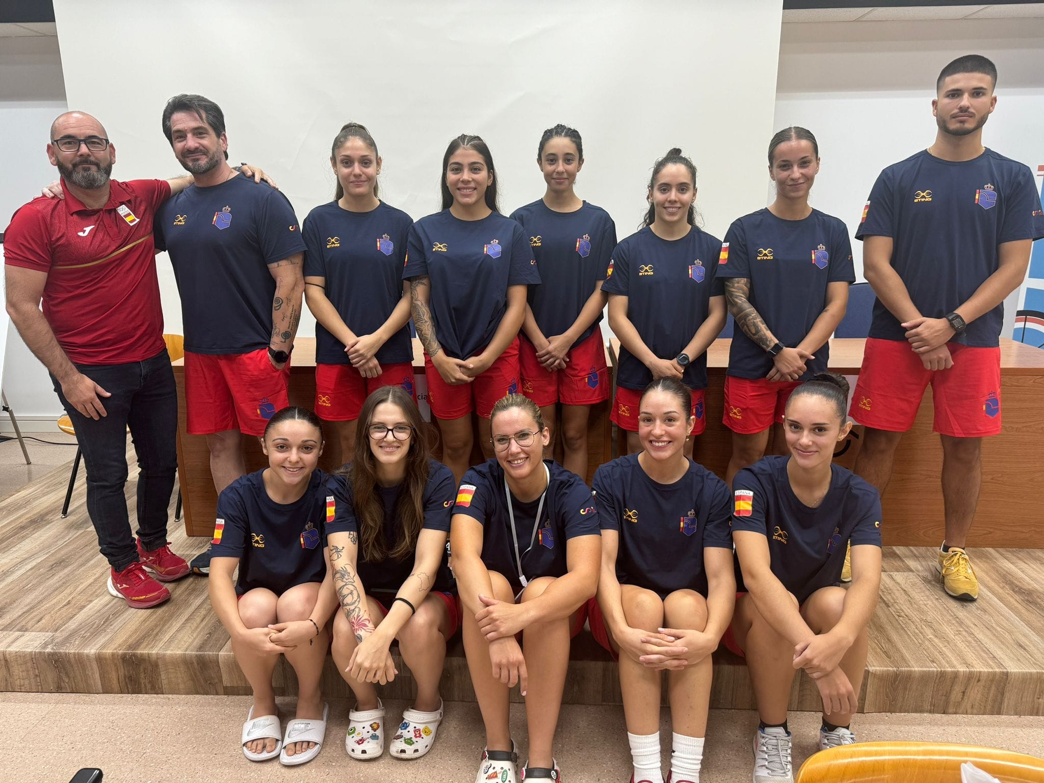 EL EQUIPO ESPAÑOL INICIA EL AÑO EN SIERRA NEVADA