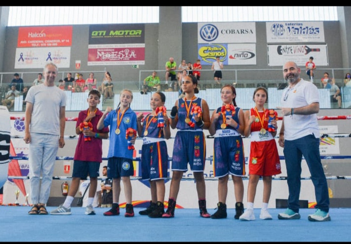 LAS PROMESAS DEL BOXEO ESPAÑOL BRILLARON EN LOS CAMPEONATOS DE BOXEO EN EDAD ESCOLAR CELEBRADOS EN PALENCIA